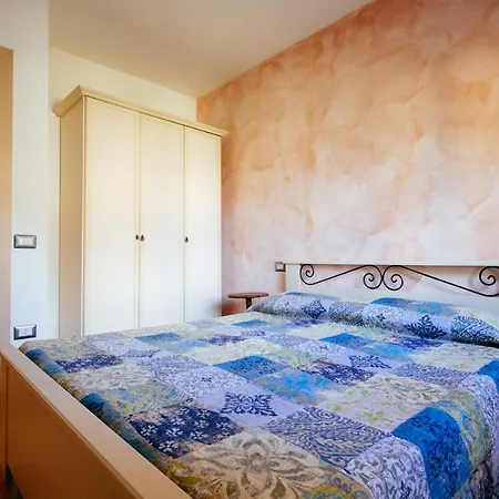 Sa Petra Ruja A 150mt Dal Mare Santa Lucia (Sardinia)